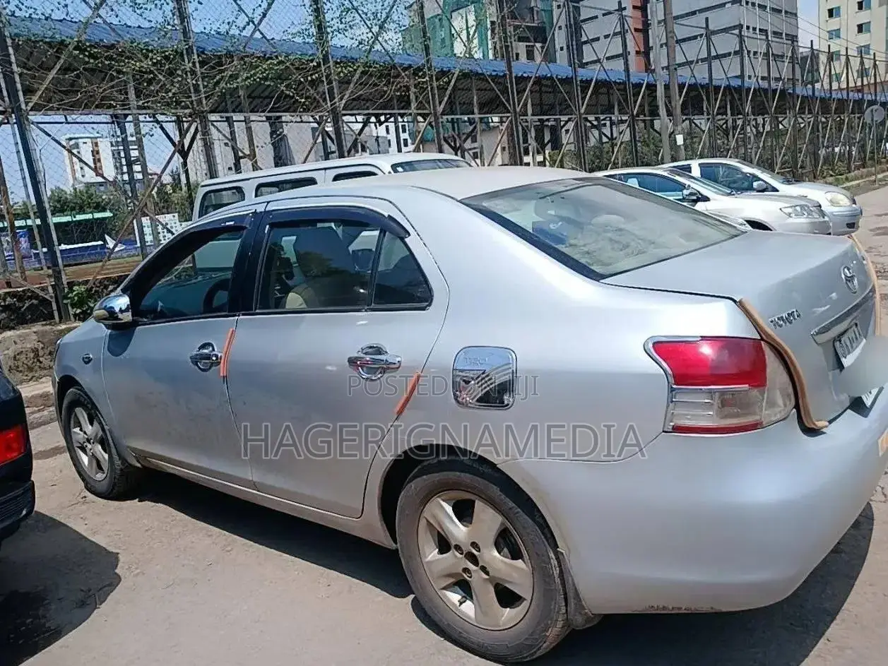 Toyota Yaris 2007 Silver