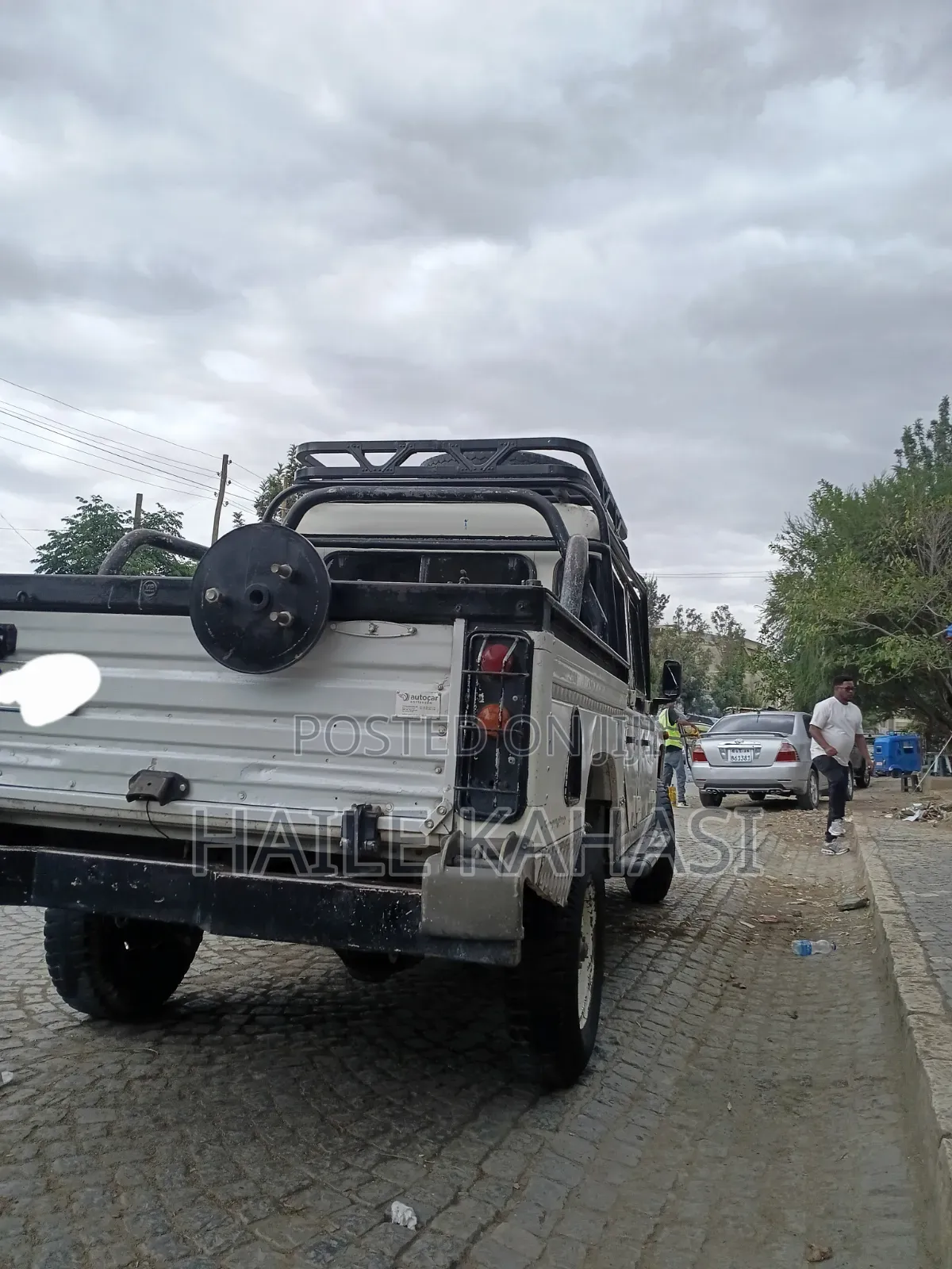 Land Rover Defender 1997 White