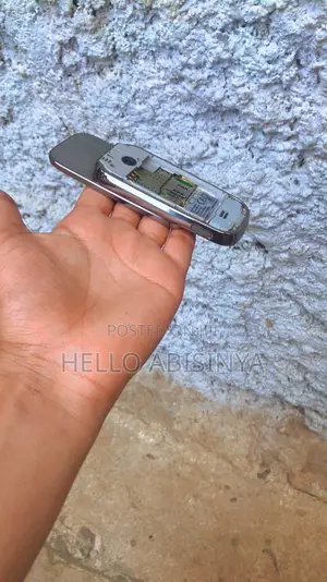 New Nokia 7230 Black