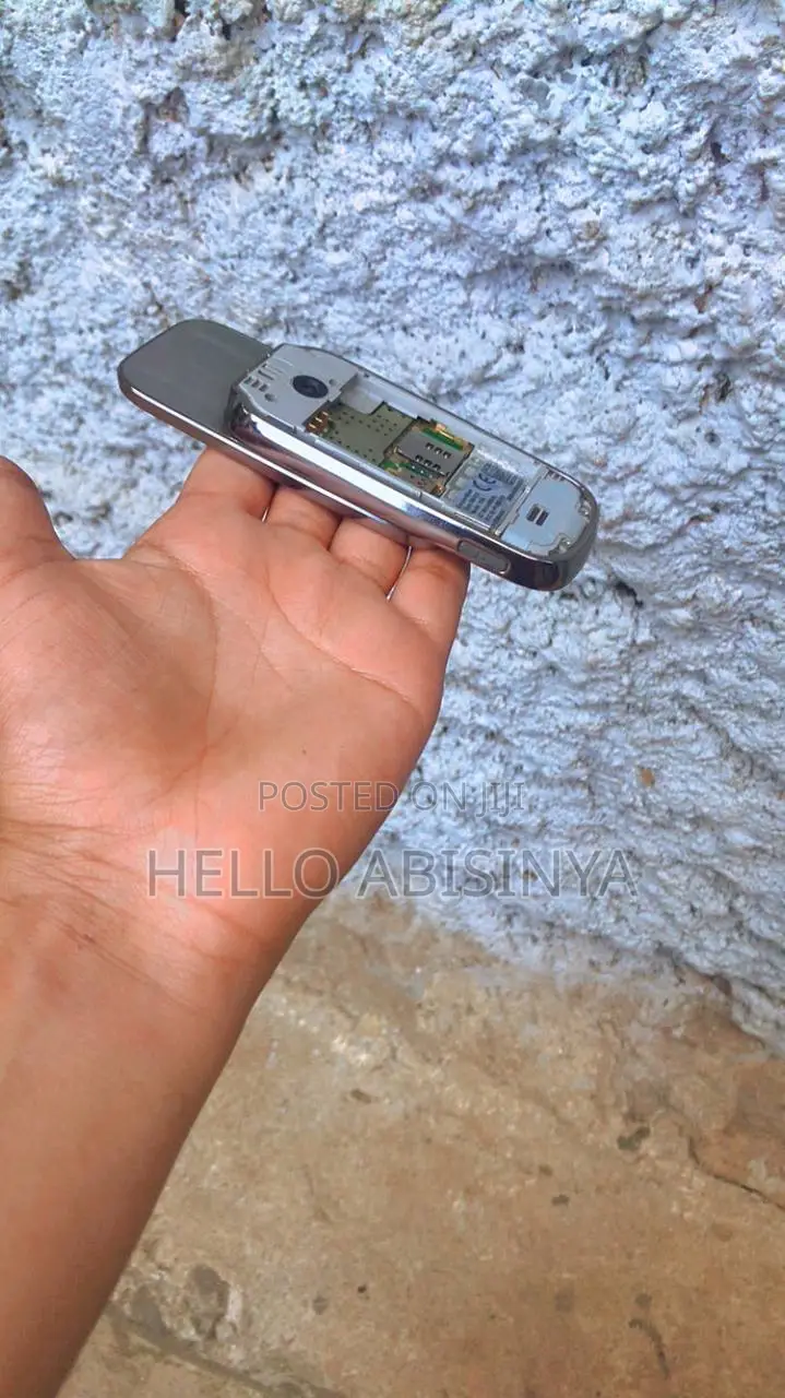 New Nokia 7230 Black