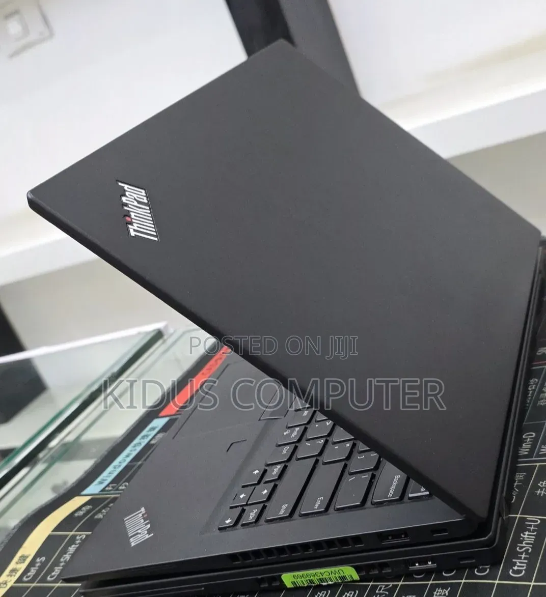 New Laptop Lenovo ThinkPad T14 16GB AMD Ryzen 5 SSD 512GB