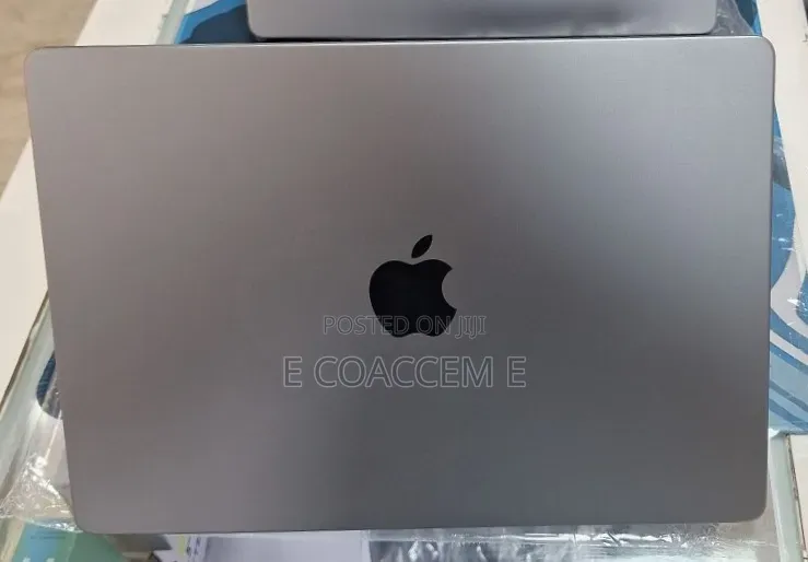 New Laptop Apple MacBook Pro 2021 M1 16GB Apple M1 SSD 512GB