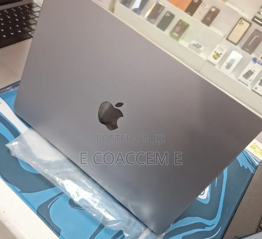 New Laptop Apple MacBook Pro 2021 M1 16GB Apple M1 SSD 512GB