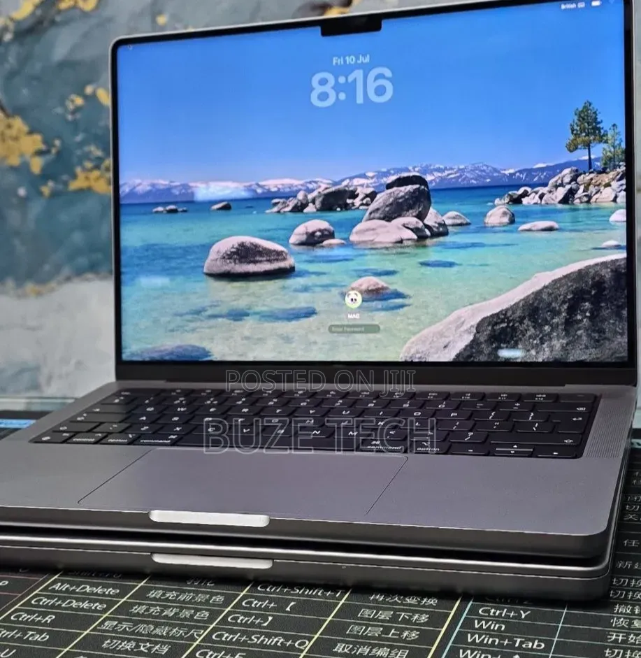 New Laptop Apple MacBook Pro 2021 M1 32GB Apple M1 Pro SSD 512GB