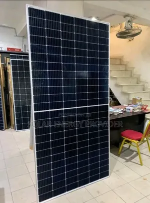 6.5kva Solar Panel Invertor and Lithium Ion Batteries