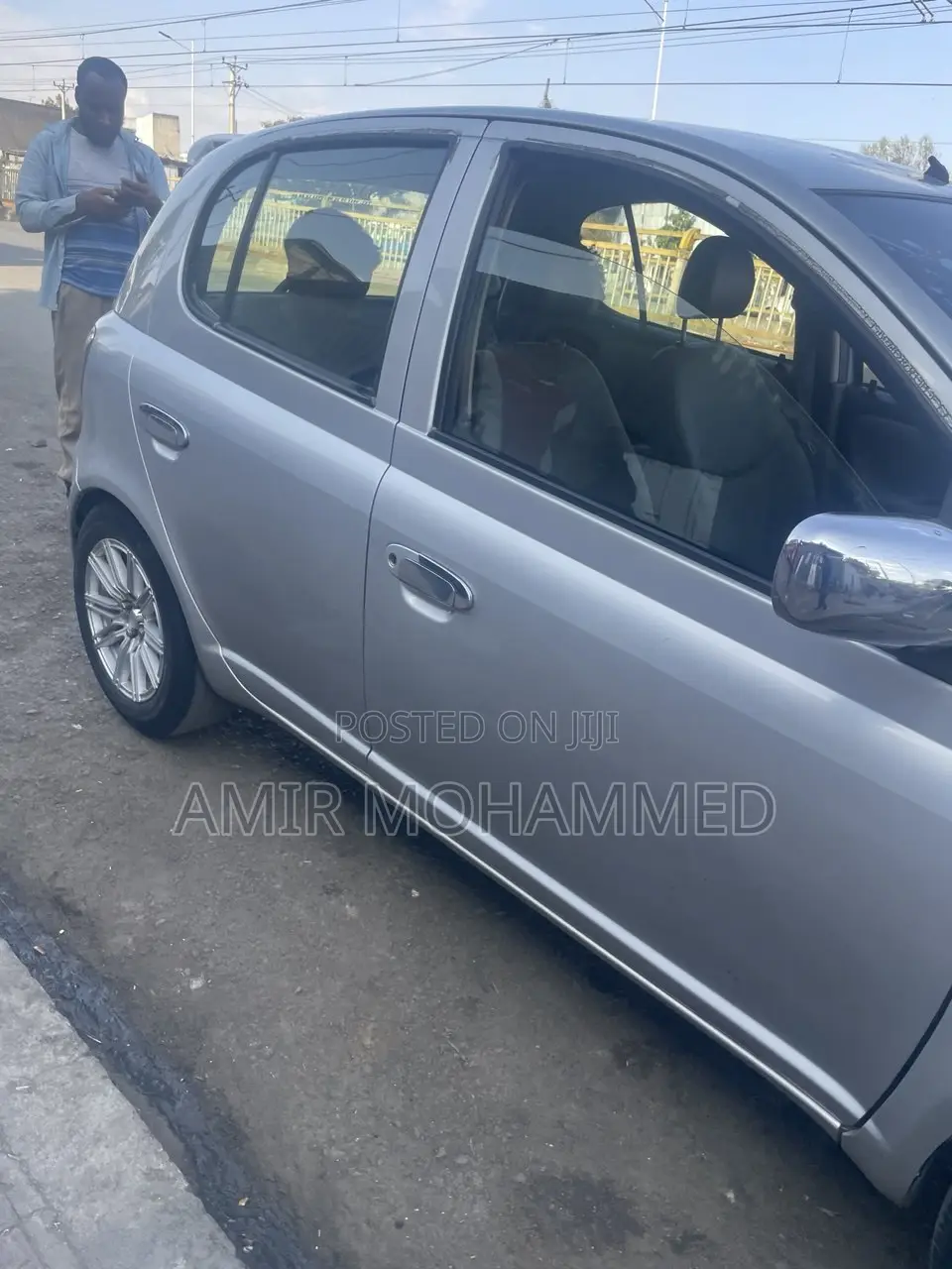 Toyota Vitz 2001 Silver