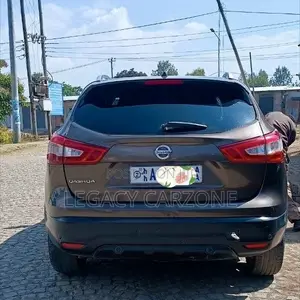 Nissan Qashqai 2017 Gray