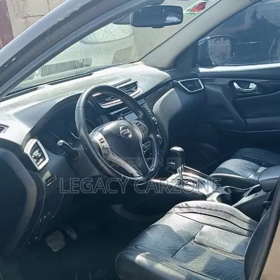 Nissan Qashqai 2017 Gray