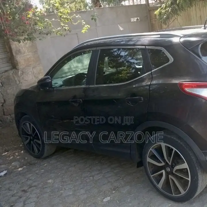 Nissan Qashqai 2016 Gray