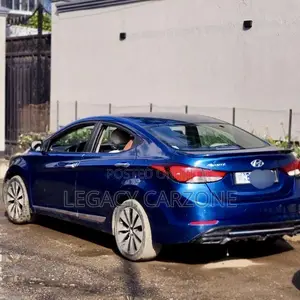 Hyundai Avante 2016 Blue