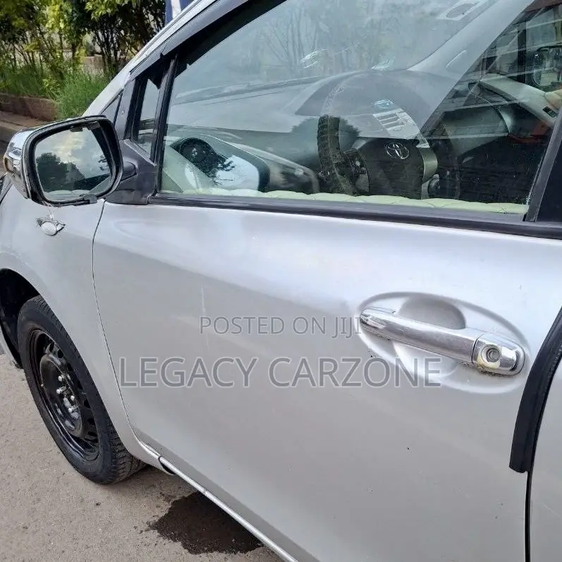 Toyota Yaris 2008 Silver