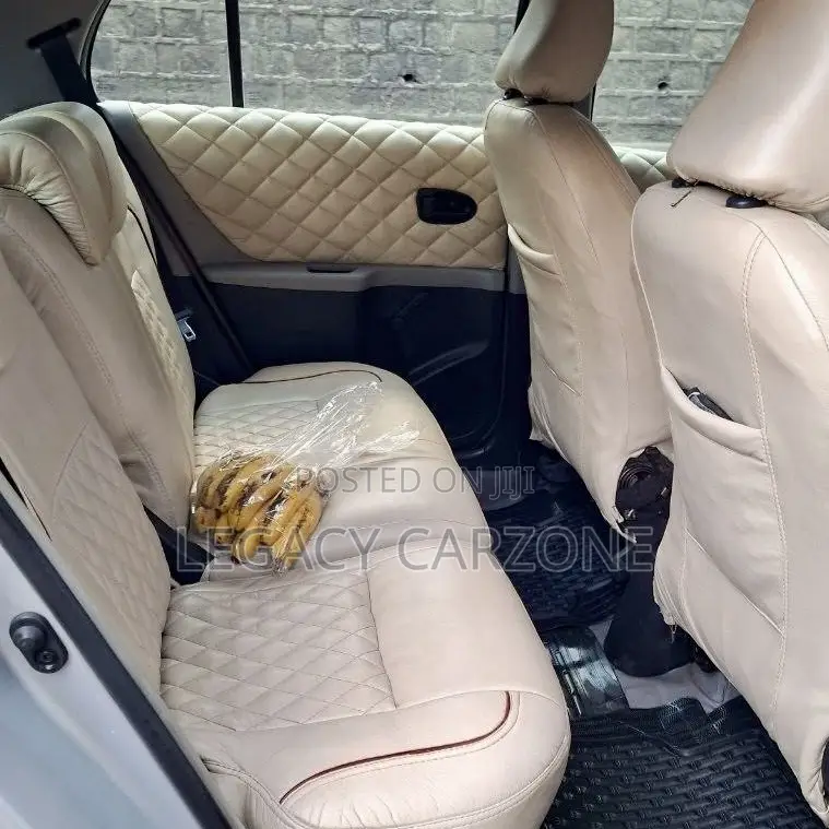 Toyota Yaris 2008 Silver
