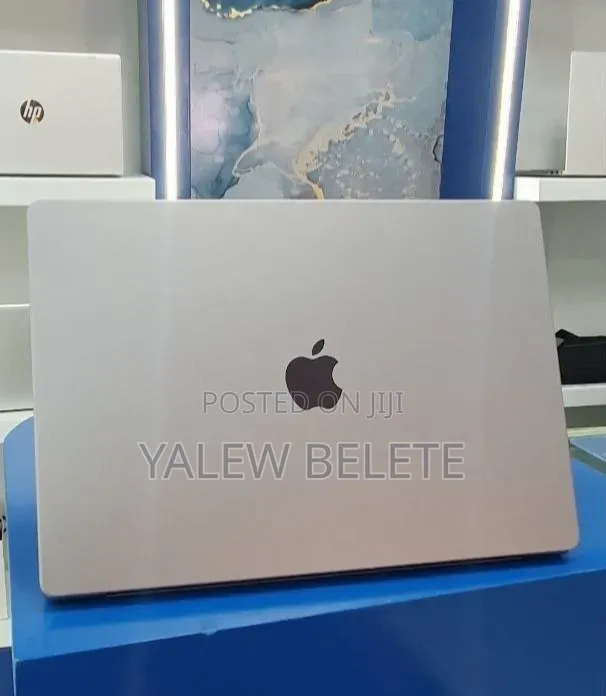 New Laptop Apple MacBook Pro 32GB Apple M1 Max SSD 1T