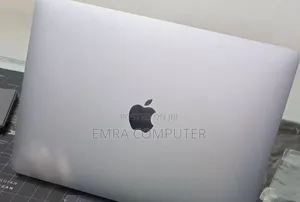 New Laptop Apple MacBook Air 2020 M1 16GB Intel Core 7 SSD 512GB