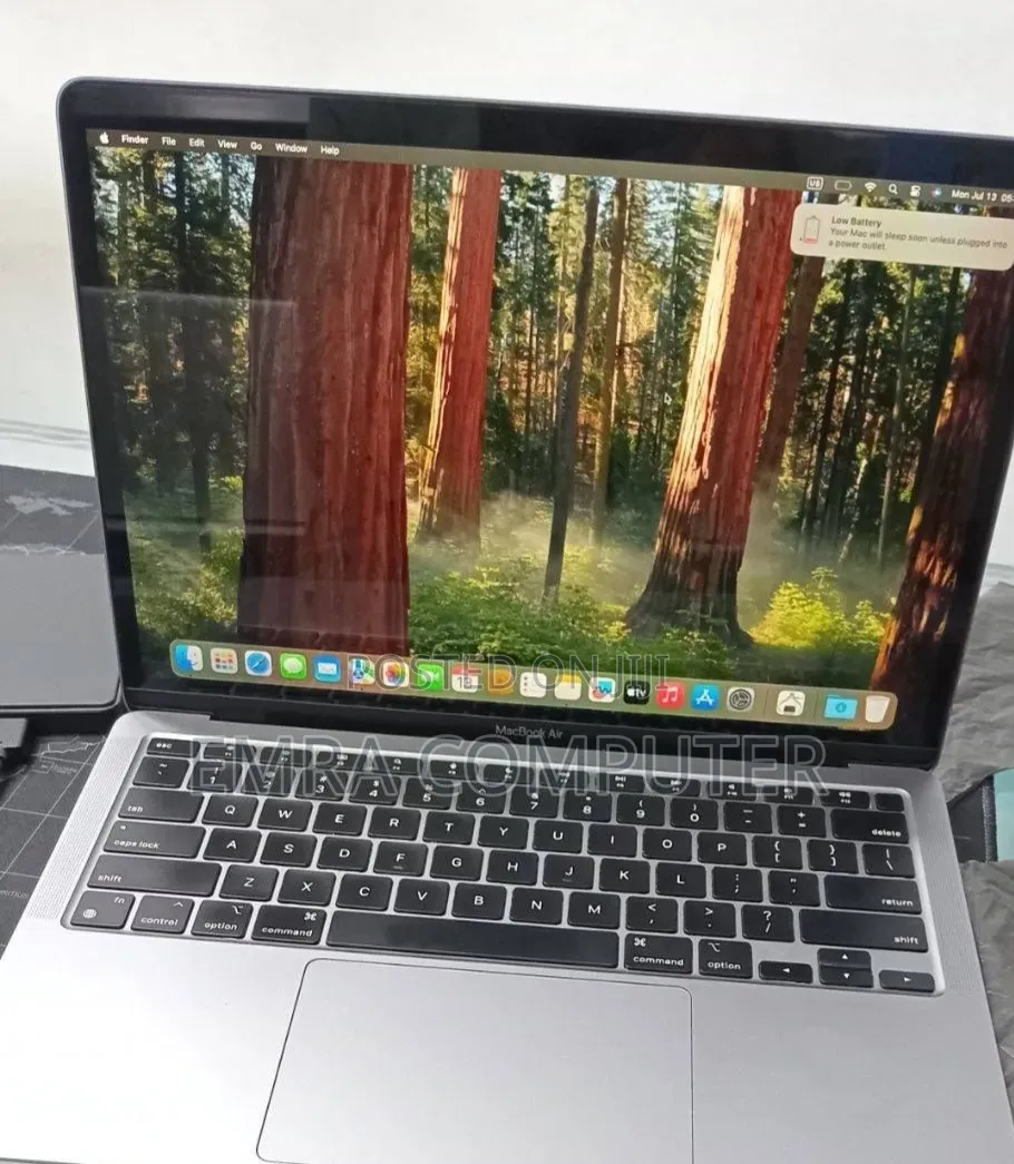 New Laptop Apple MacBook Air 2020 M1 16GB Intel Core 7 SSD 512GB