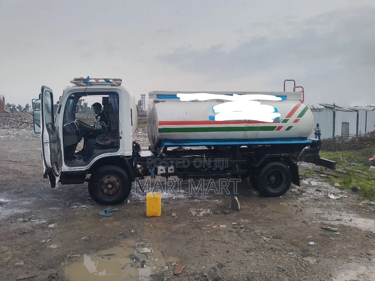 Isuzu Water Truck