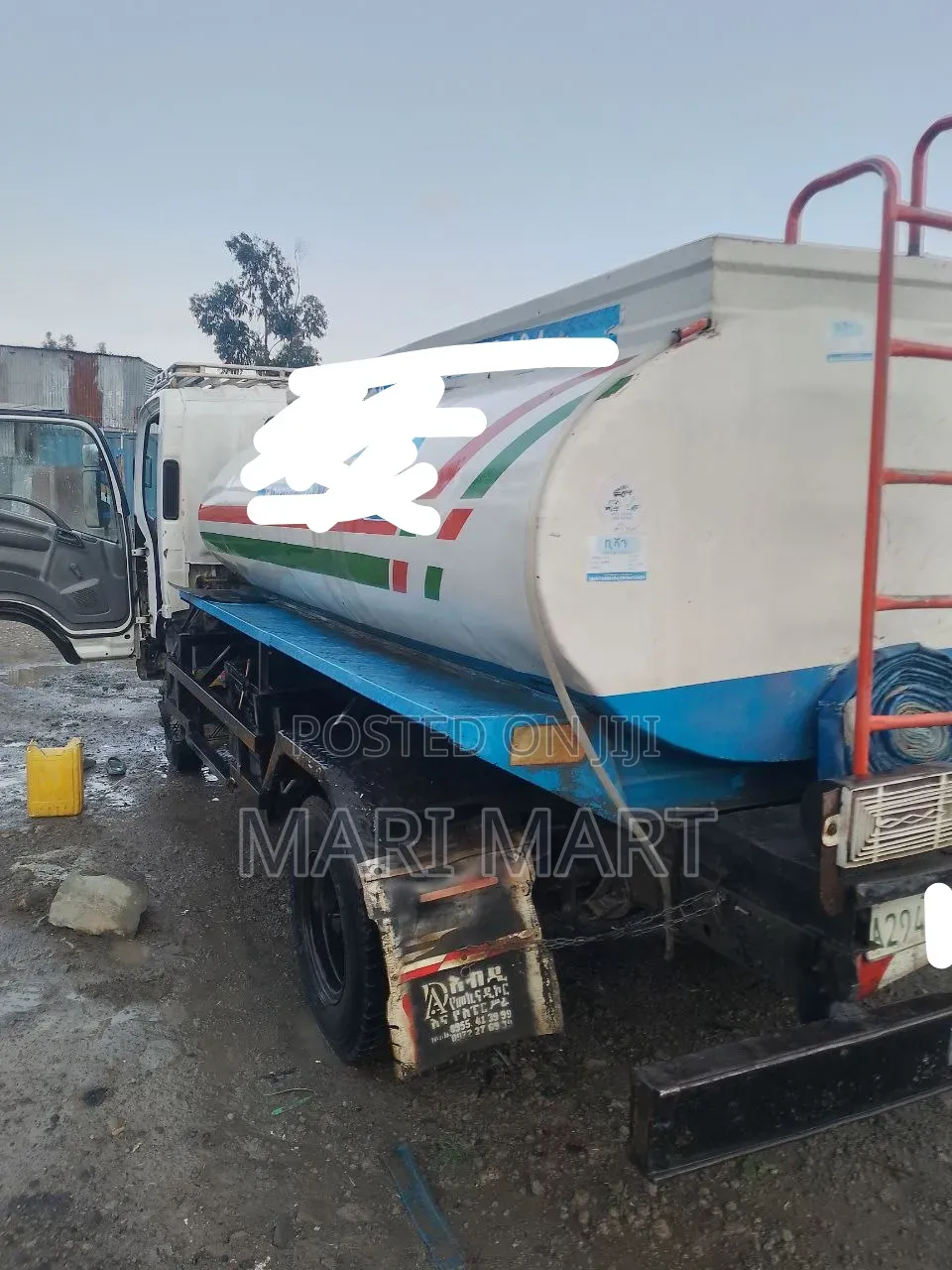 Isuzu Water Truck