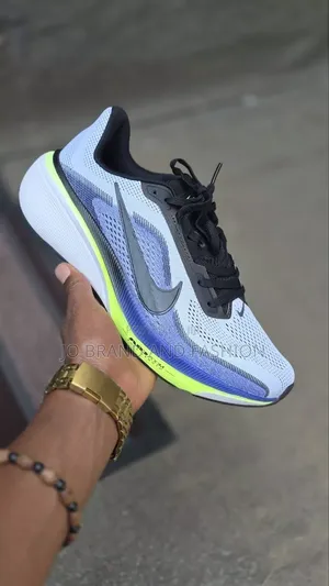 Nike Air Zoom Pegasus 42