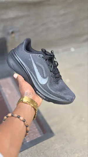 Nike Air Zoom Pegasus 42