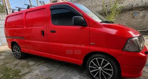 Toyota HiAce 2009 Red