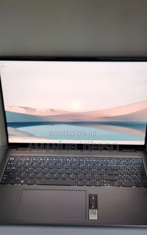 New Laptop Lenovo Yoga 7i 16GB Intel Core i7 SSD 512GB
