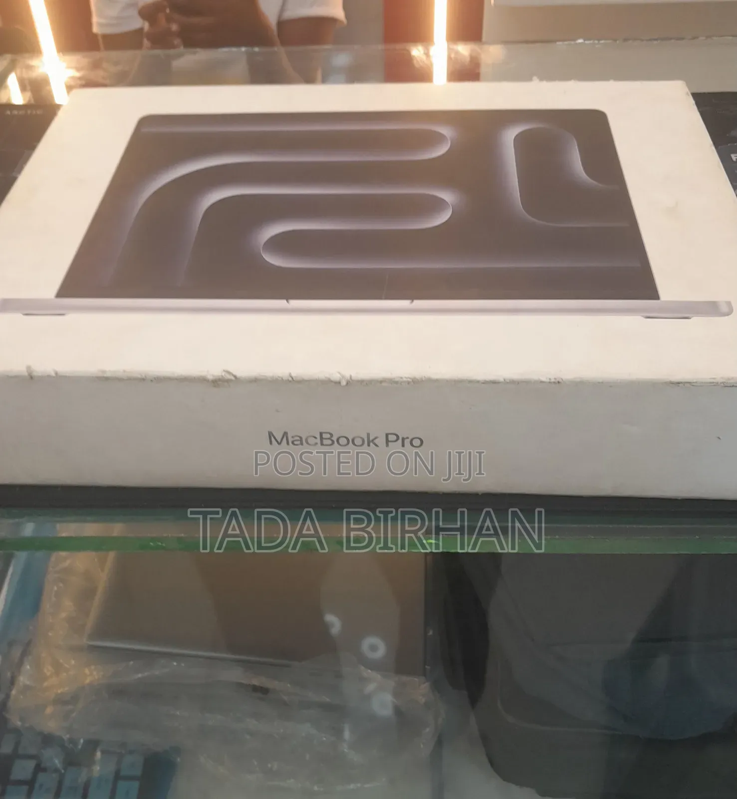 New Laptop Apple MacBook Pro 2026 M5 Max 16GB Apple M5 SSD 512GB