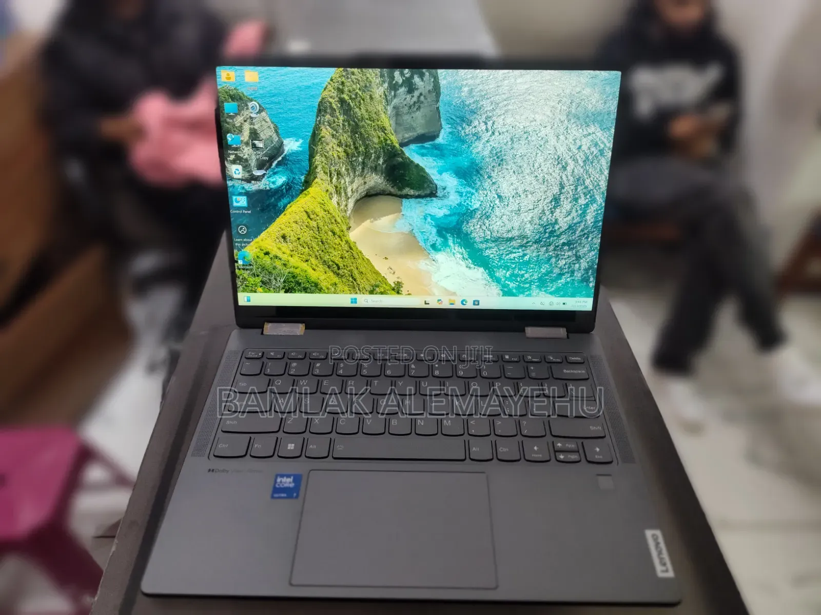 New Laptop Lenovo Yoga 7i 16GB Intel Core Ultra 7 SSD 1T