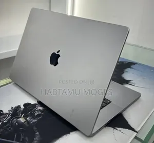 New Laptop Apple MacBook Pro 2021 M1 32GB SSD 1T
