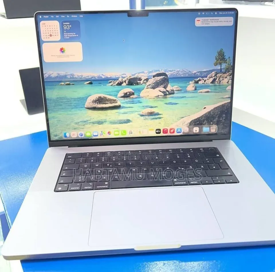 New Laptop Apple MacBook Pro 2021 M1 32GB SSD 1T