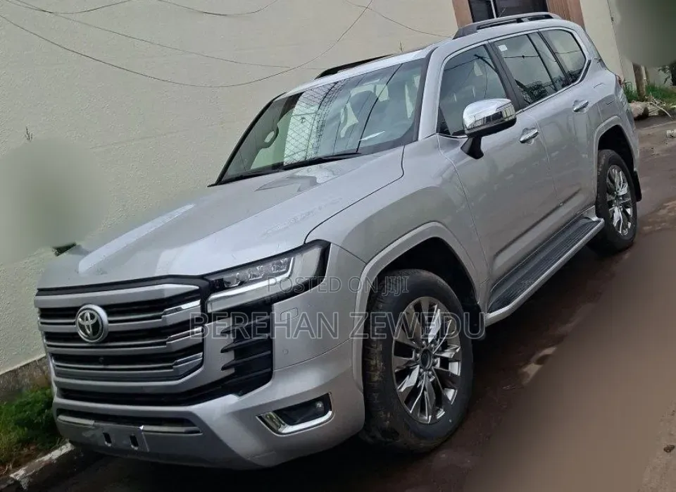 New Toyota Land Cruiser 2024 Black