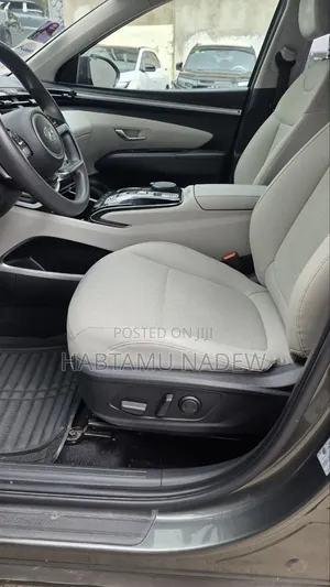 Hyundai Tucson 2022 Silver