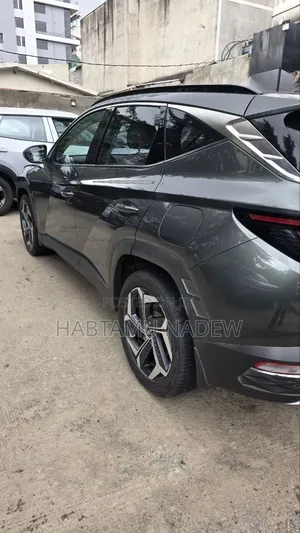Hyundai Tucson 2022 Silver