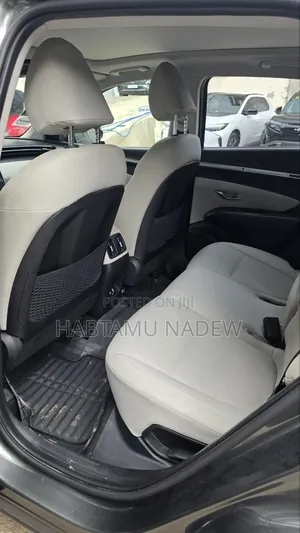 Hyundai Tucson 2022 Silver