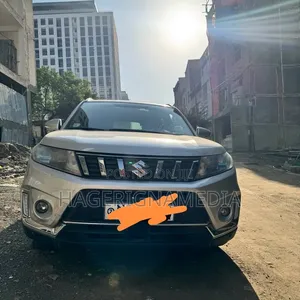 Suzuki Grand Vitara 2021 Silver