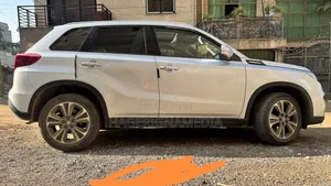 Suzuki Grand Vitara 2021 Silver