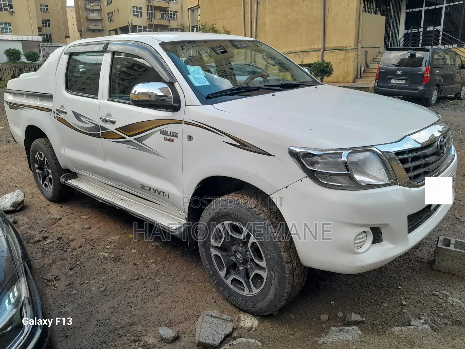 Toyota Hilux 2013 White