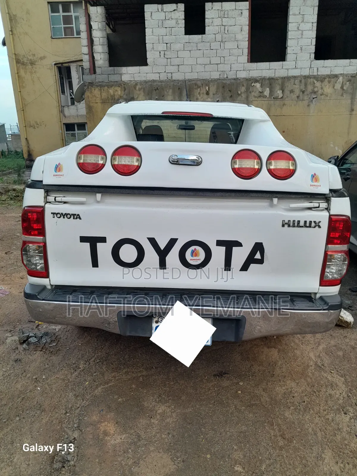 Toyota Hilux 2013 White