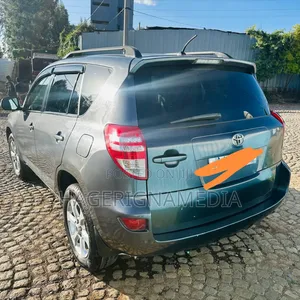Toyota RAV4 2010 Gray