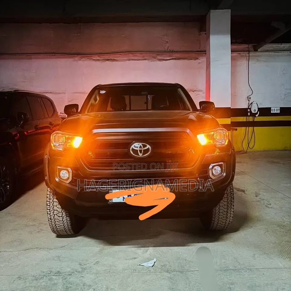 Toyota Tacoma 2017 Gray