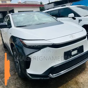 Toyota bZ4X 2022 White