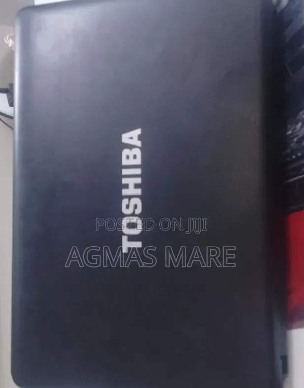 New Laptop Toshiba Satellite C55 8GB Intel HDD 500GB