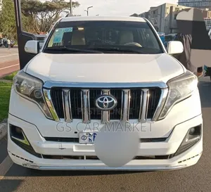 Toyota Land Cruiser Prado 2011 White