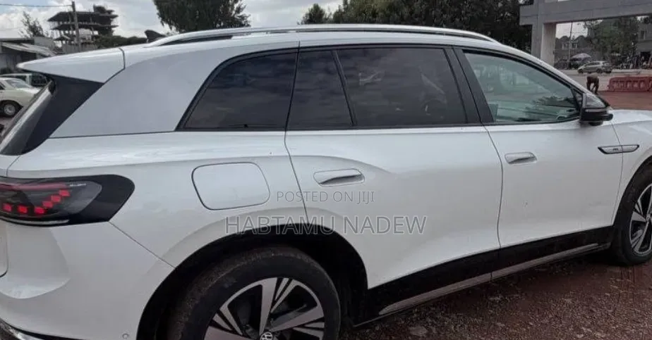 Volkswagen ID.6 2024 White