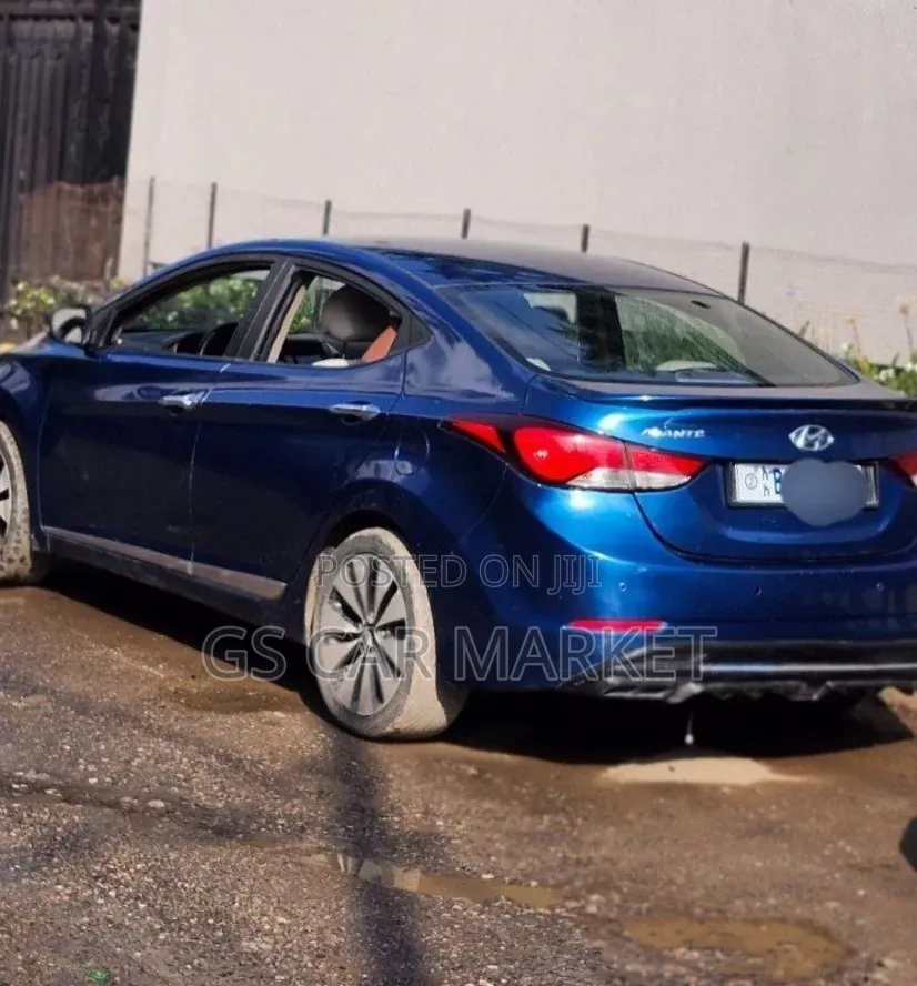 Hyundai Avante 2015 Blue