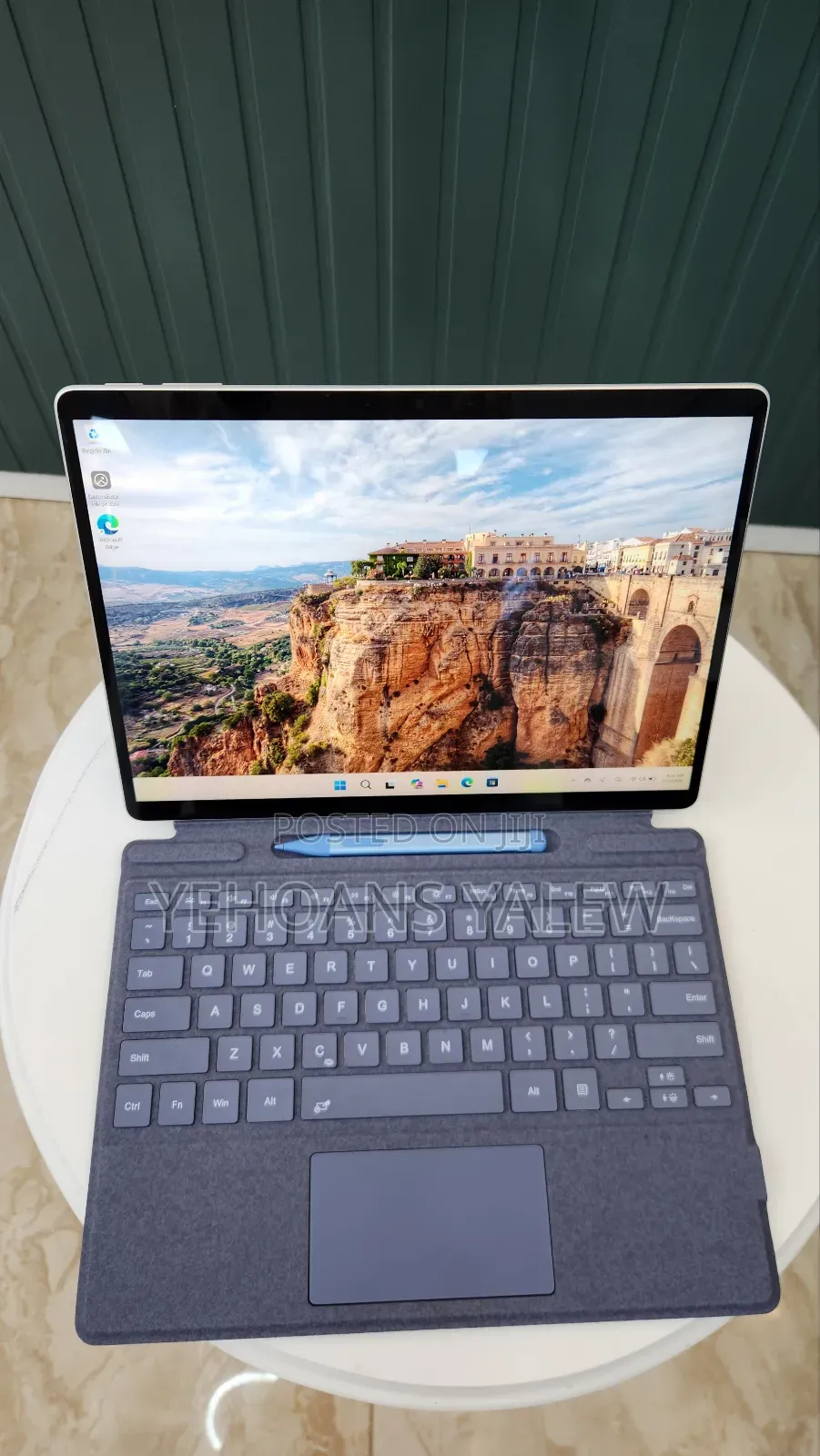 New Laptop Microsoft Surface Pro 9 16GB Intel Core i7 SSD 512GB