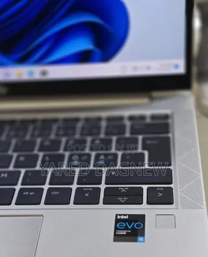 New Laptop HP EliteBook 830 G8 16GB Intel Core i5 SSD 512GB