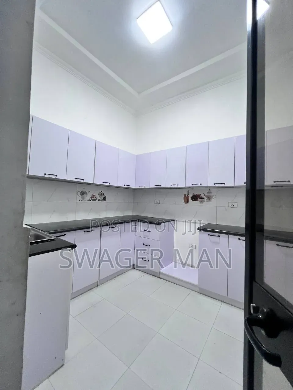 Furnished 5bdrm Villa in Sumit Birihanu, Yeka for sale