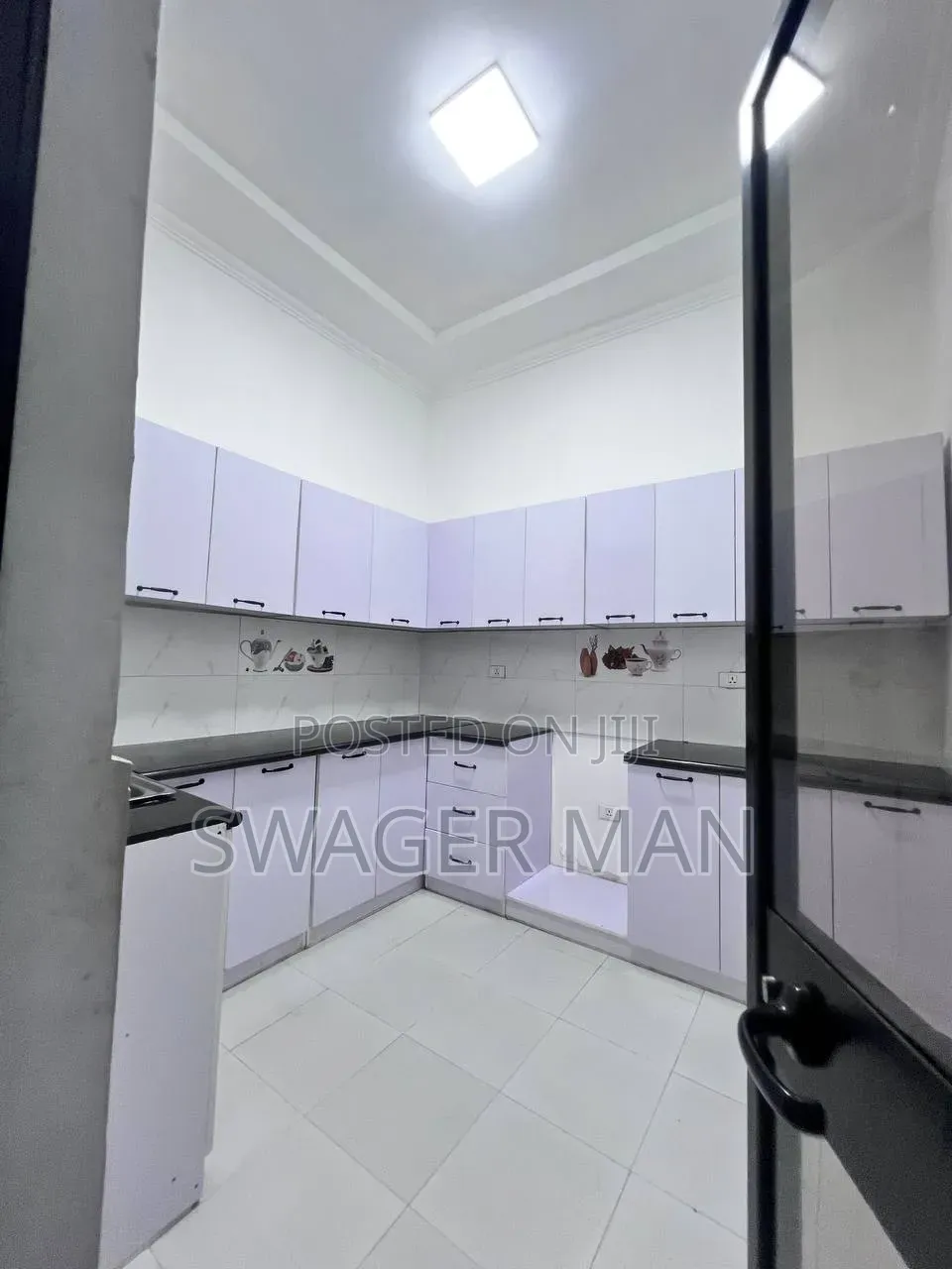 Furnished 5bdrm Villa in Sumit Birihanu, Yeka for sale