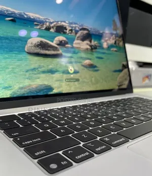 New Laptop Apple MacBook Pro 2024 M3 8GB Apple M3 Pro SSD 512GB