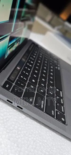 New Laptop Apple MacBook Air 2022 M2 8GB Apple M1 Max SSD 256GB